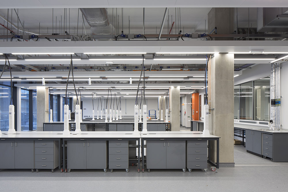 Fairhurst Design Group. MIF Building Liverpool - University of liverpool Photographer Paul Karalius
